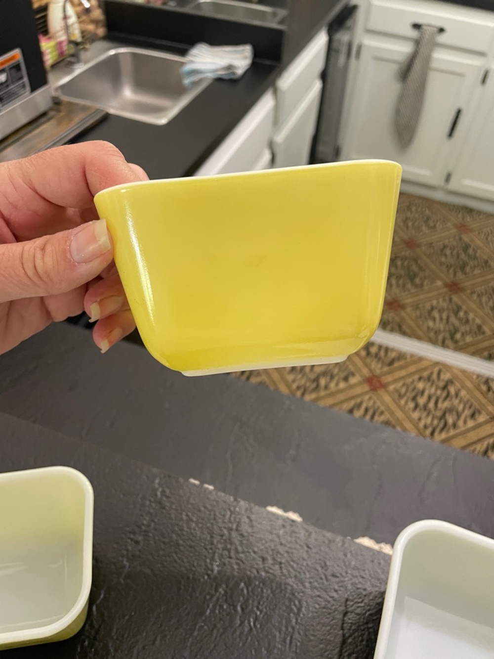 Pyrex Verde Frigie Set- No Lids Vintage Yellow Glass Baking/Storage Dish Set - Picture 12 of 15
